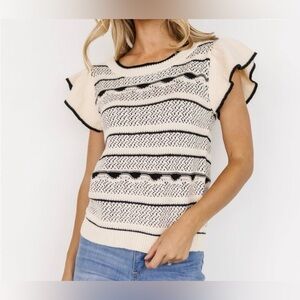 Chic Knit Top with Black Accents